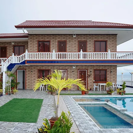 Reddoorz Plus At Billys Resort Oslob